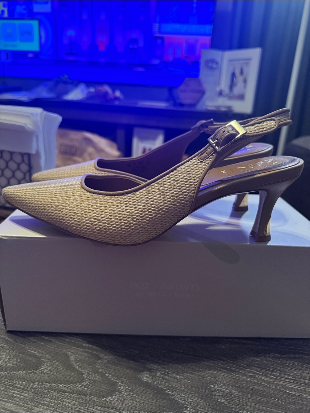 Naturalized Beige Textured Slingback Kitten Heels - Women size 8M